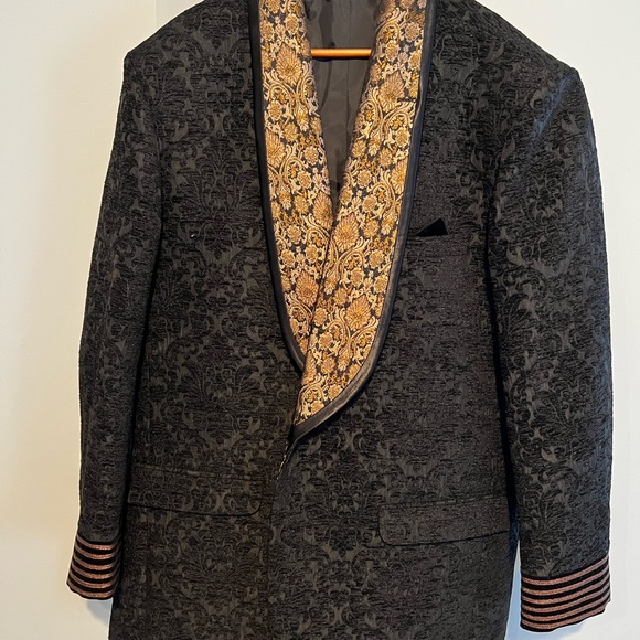 Mochee Custom Tuxedo Jacket - Picture 2 of 6